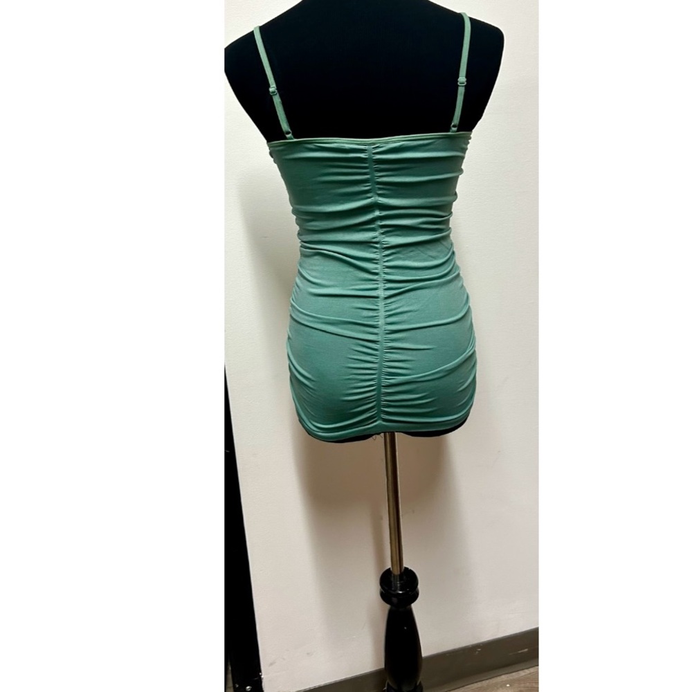 NWT….BCBG MAXAZRIA Green scrunched tank top, XS - Picture 2 of 7